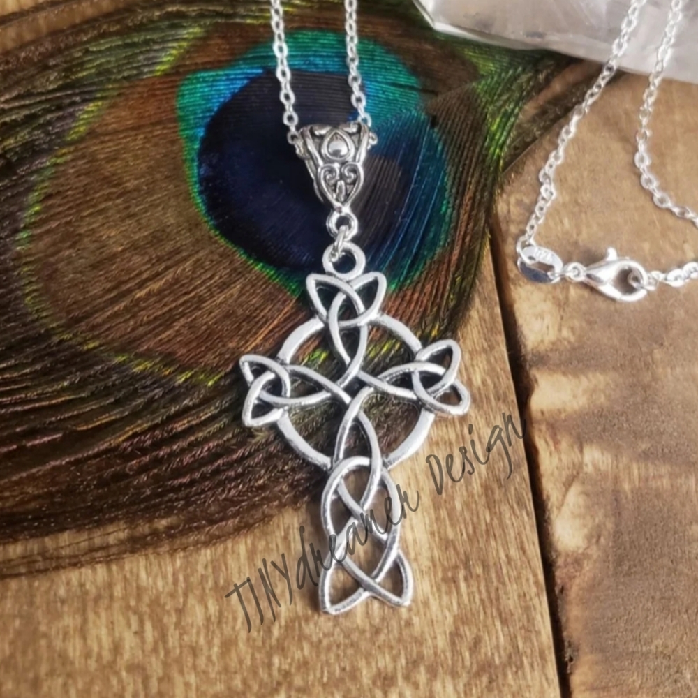 Celtic Cross Pendant 925 Silver Necklace Celtic Knot Circle Loop Eternity Symbol - Picture 9 of 11